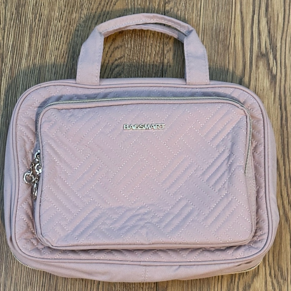 NWOT BAGSMART Travel Toiletry Bag